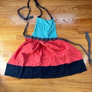 Adorable Anthropologie apron with pockets